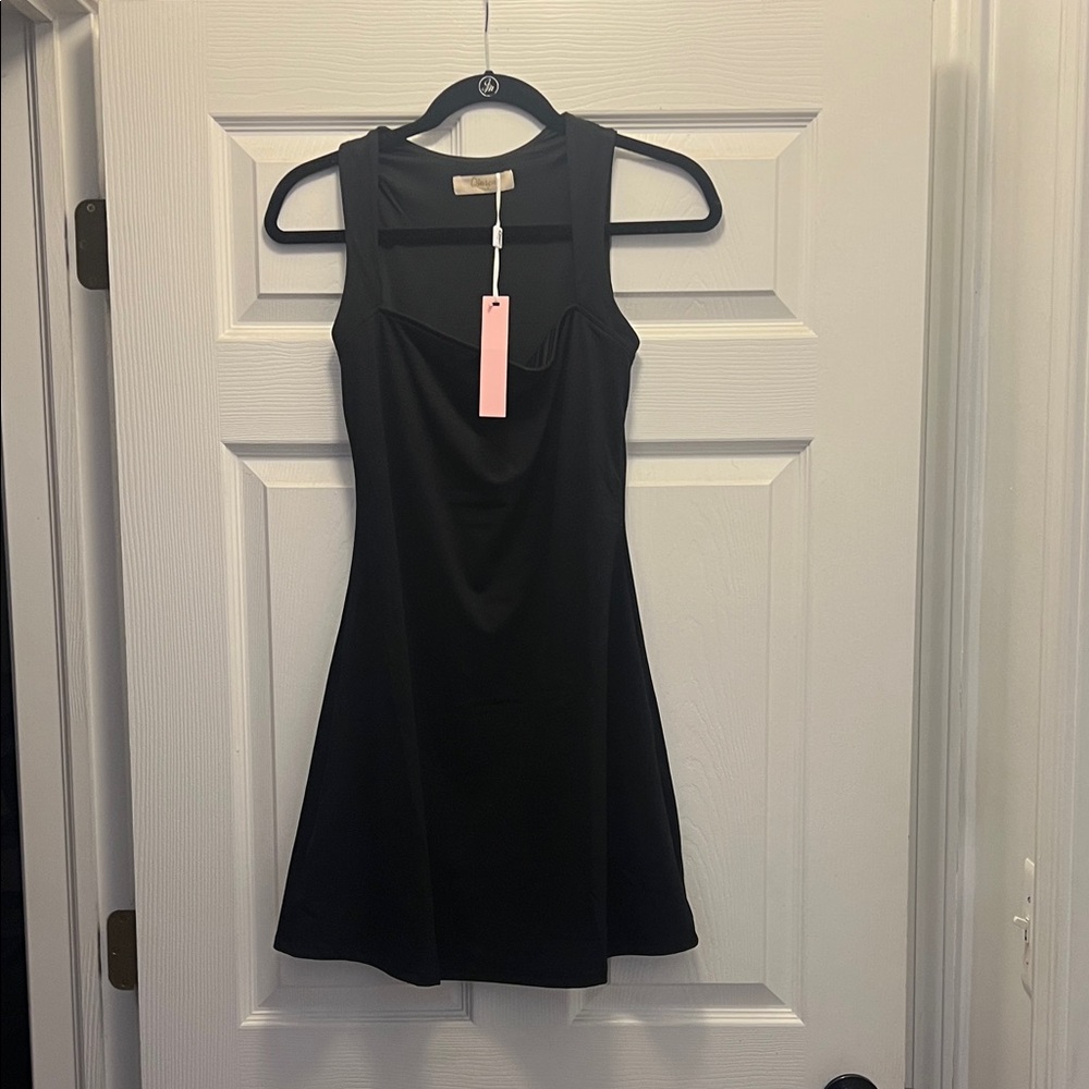 Women's Black Sleeveless Mini Dress with Sweetheart Neckline